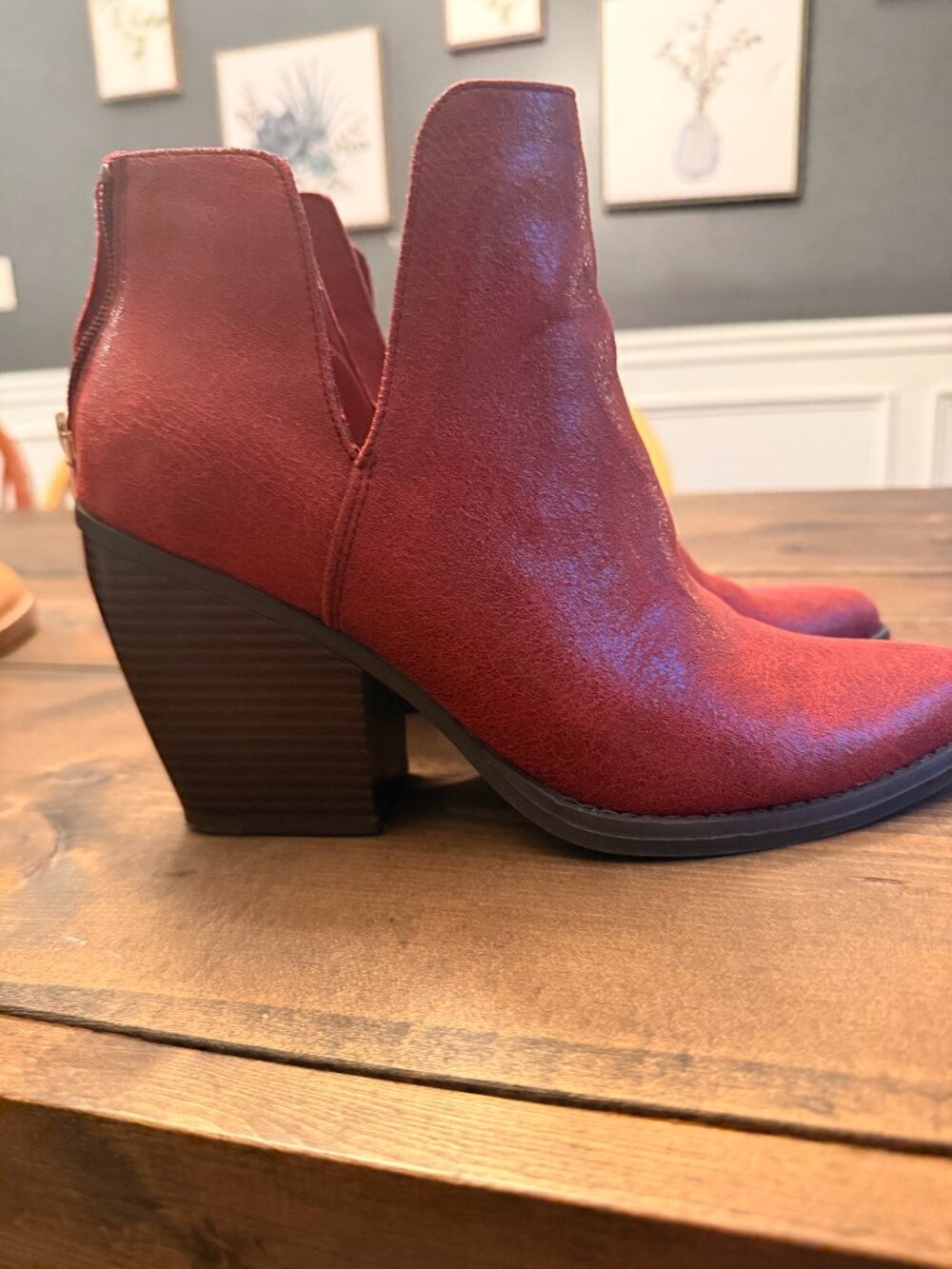 NWOT Red Wonderly Vanessa Booties Size 9 1/2